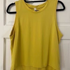 Lululemon train to be tank
